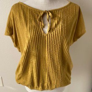 Prana Short-Sleeved Top - Mustard Yellow - M